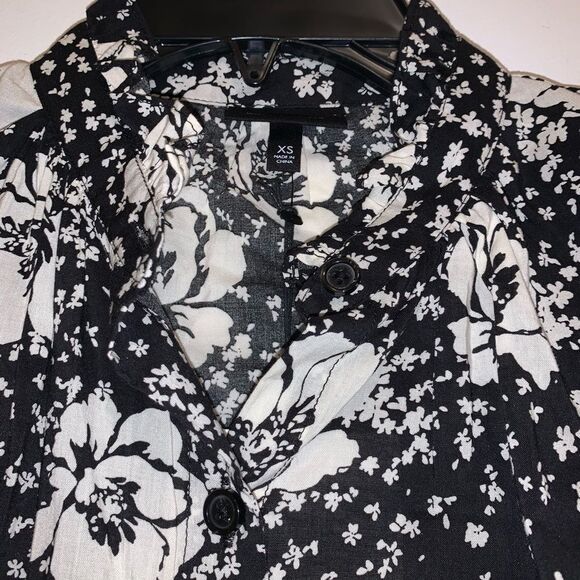 😊3/$30 NWT WHO WHAT WEAR lightweight Floral Print Balloon Long Sleeve Top Sz XS - Picture 10 of 15